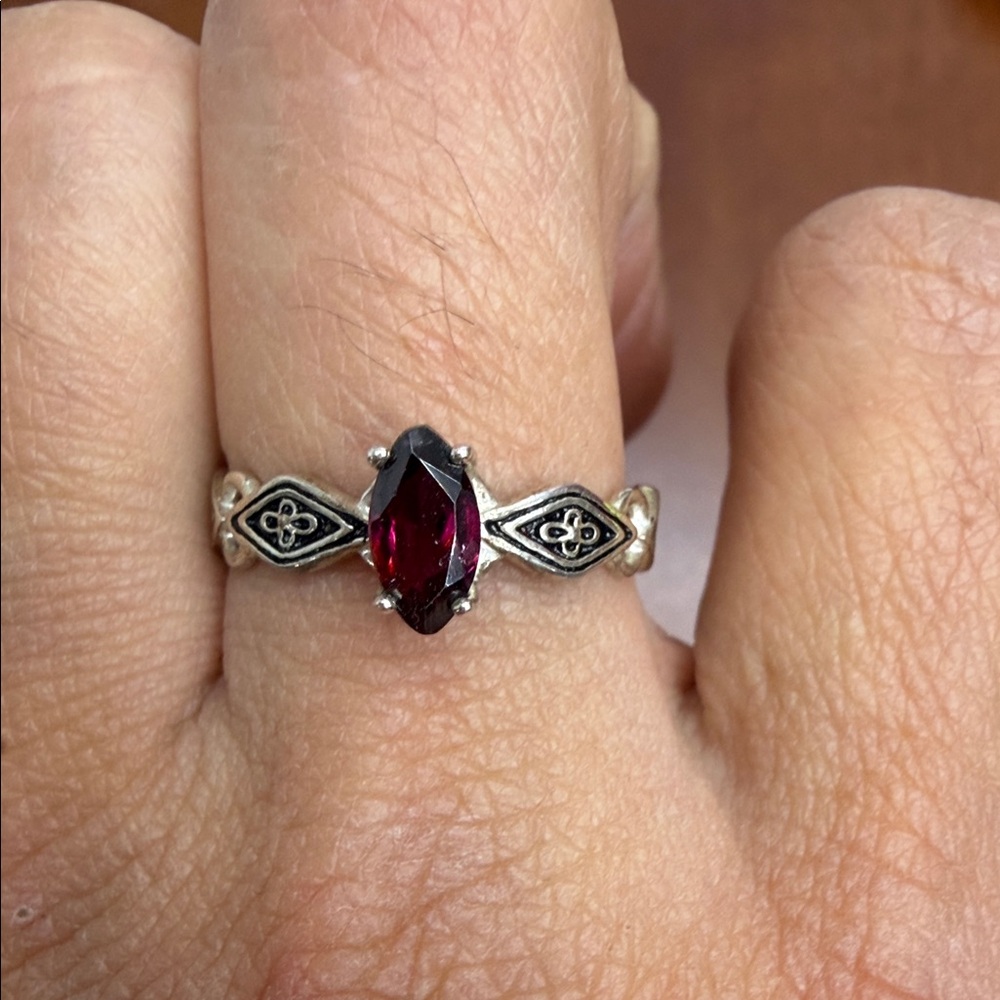 Vintage sterling ring